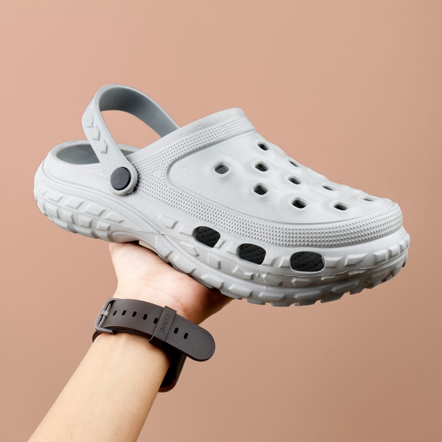VERTIS-8080 Men's Tyre Soft Quality Clogs
