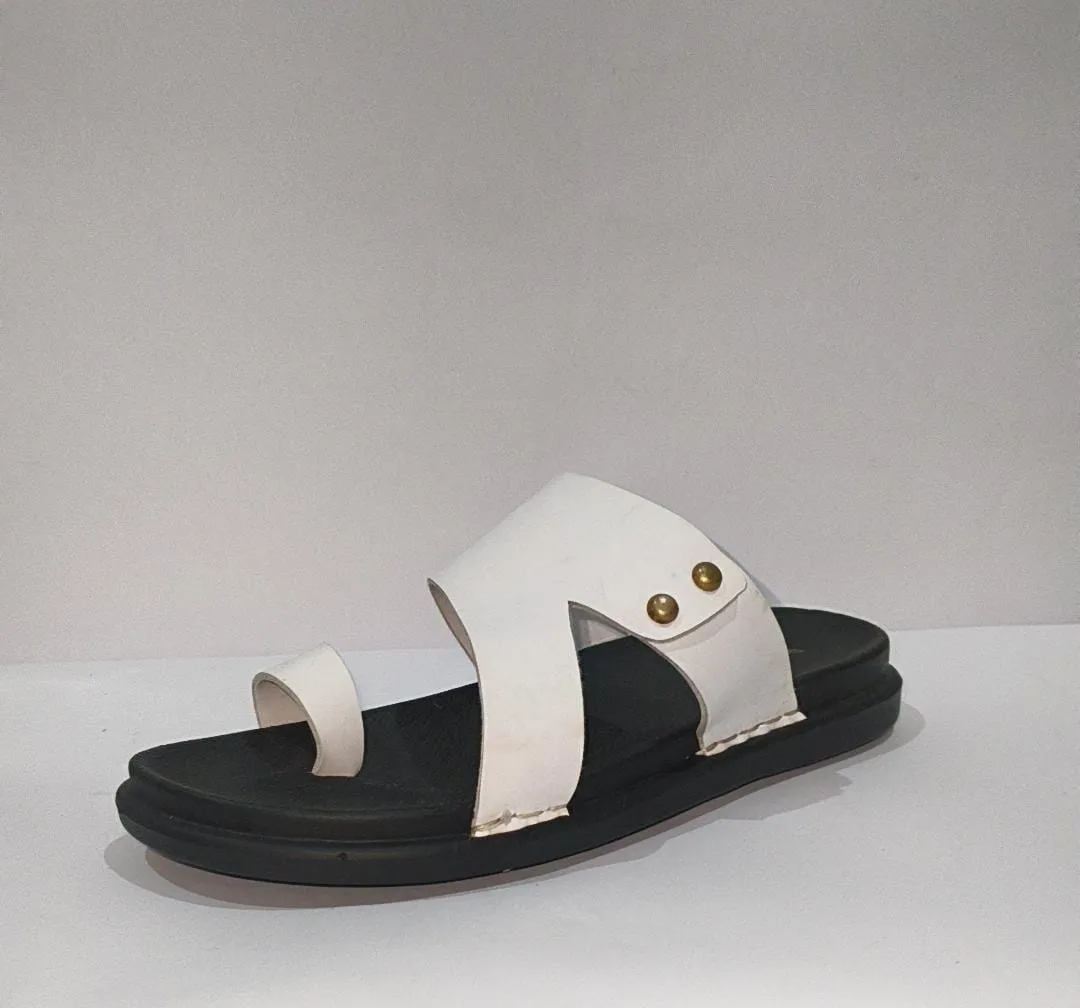 SUFI-92 Men’s White Toe-Ring Slip-On Sandals with Side Rivets