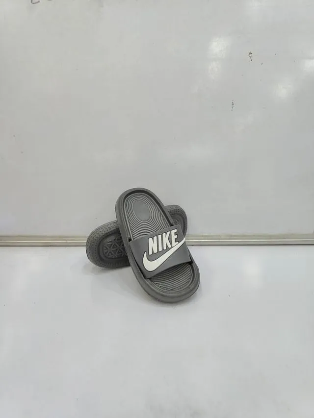 babu-g Hocky Loose  Boy Rubber Slipper