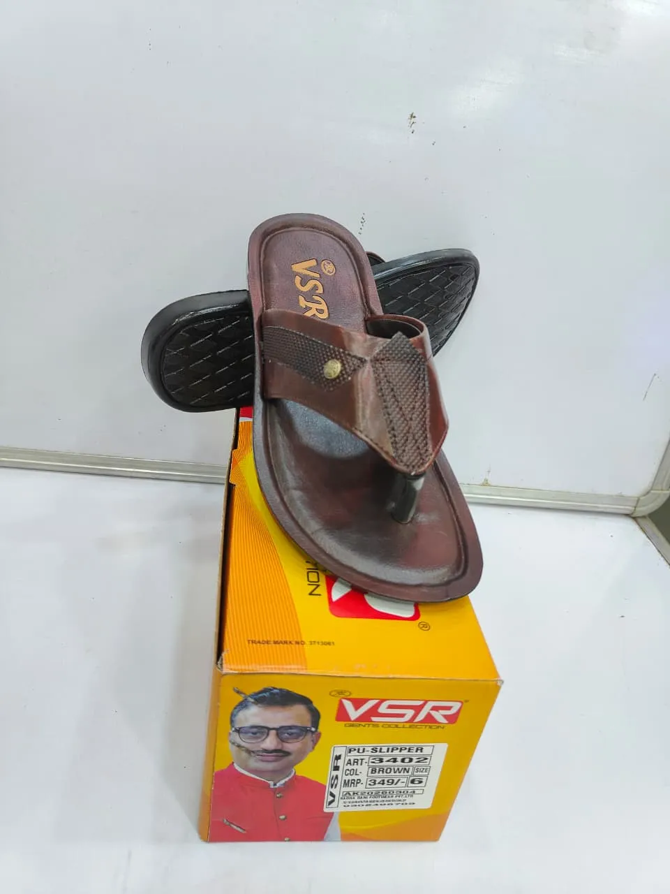 3042 SLIPPER