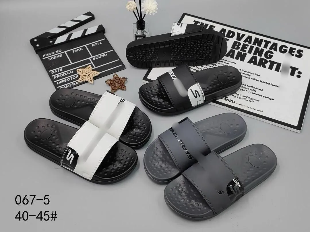 quality footwear- 067-5 Men Sliders