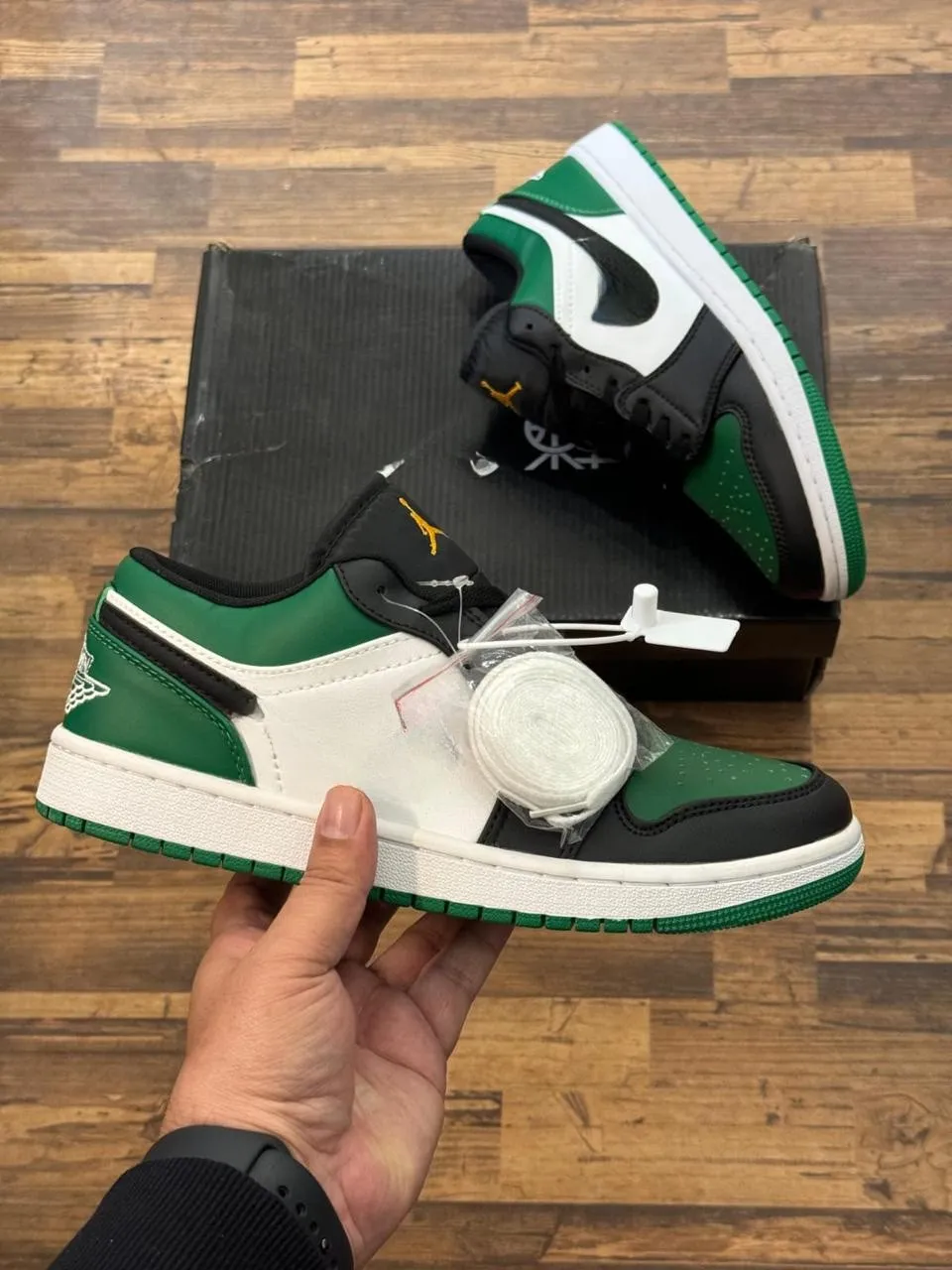 FOOTWEAR STUDIO- Air Jordan 1 Low Green & Black Edition