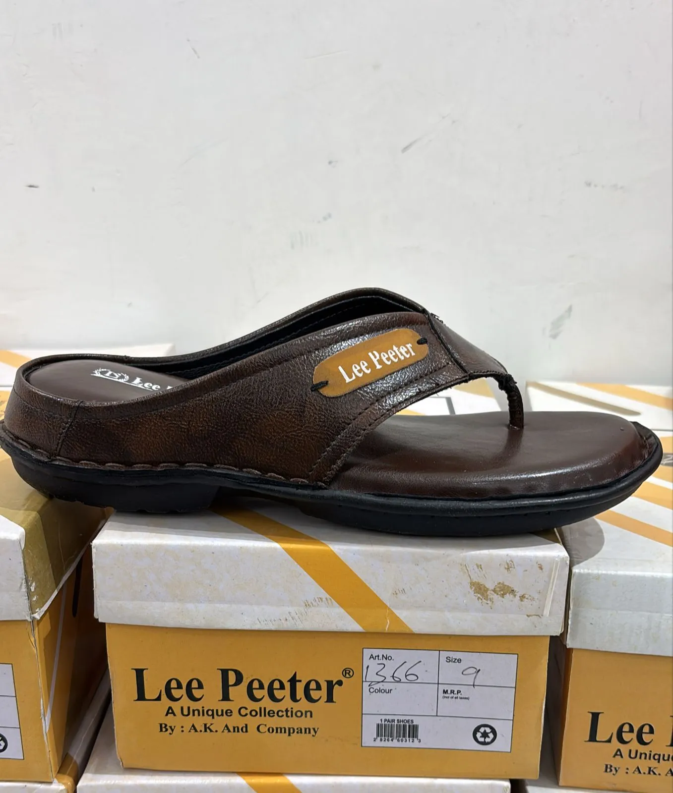 RESTINFOOT-30 Men Slippers