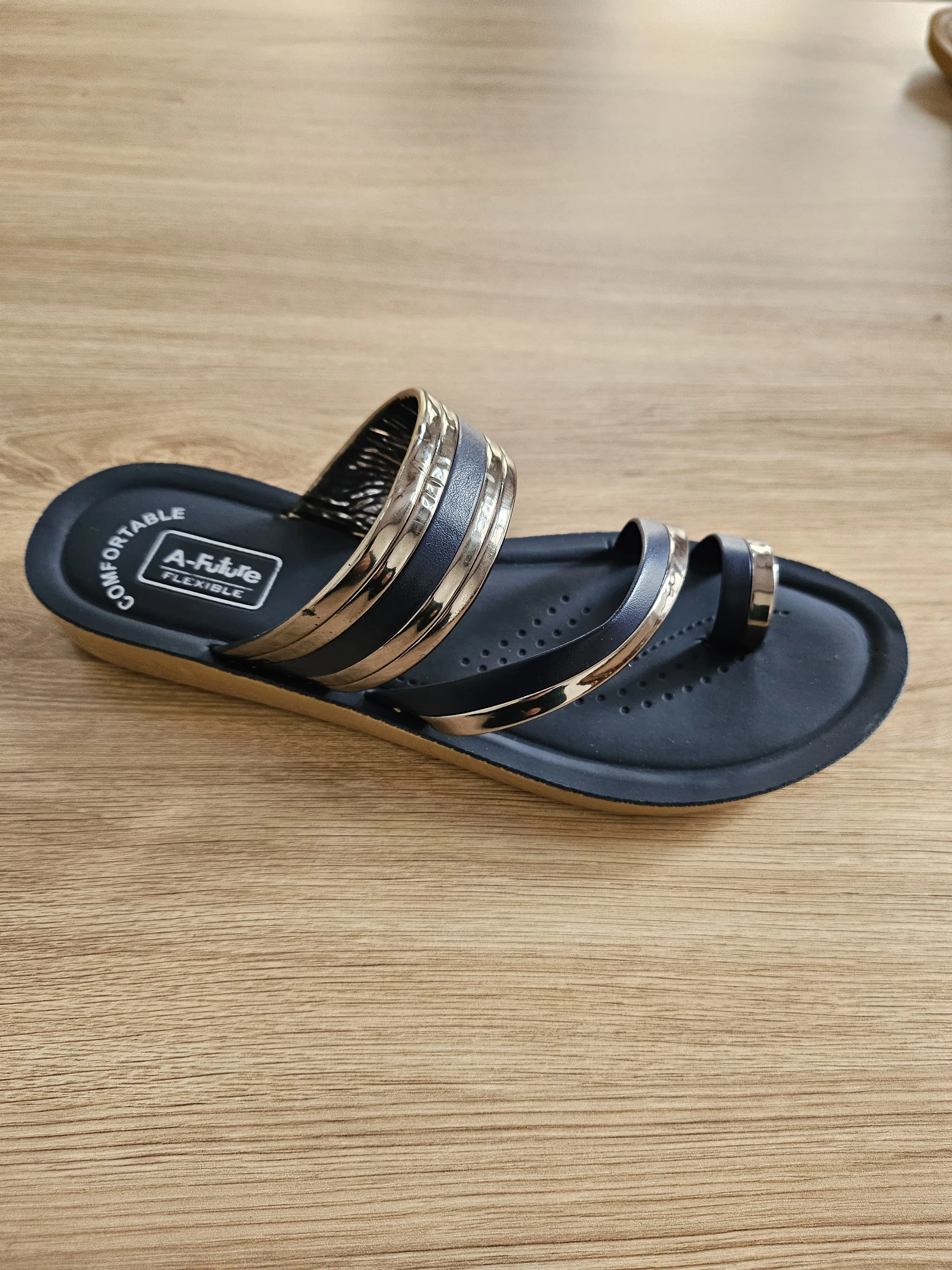 A-FUTURE-MEENA-2 Women Pu